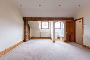 Ensuite master- click for photo gallery